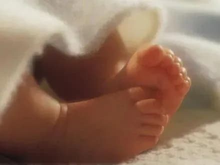 В Херсоне женщина отдала новорожденную дочь пьяном знакомому