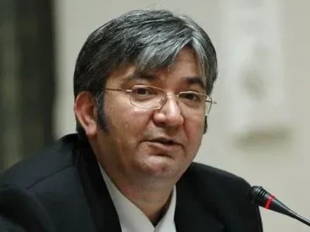 Експерт вважає, що нардеп С.Мельничук притягнув під СБУ айдаровців через страх перед слідством