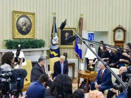 Президент не бачить необхідності змінювати мінський формат