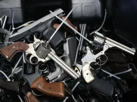 Вогнепальна зброя є одною з головних причин дитячої смертності у США – дослідження