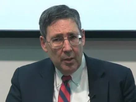 Колишній посол США в Україні Дж. Хербст висловився з приводу поставок зброї - ЗМІ