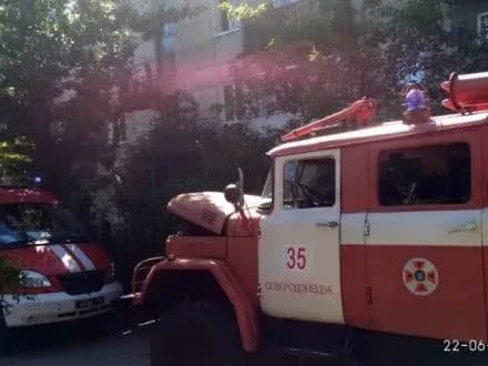 Малолітній хлопчик загинув під час пожежі в багатоповерхівці на Донеччині