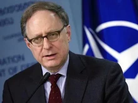 А.Вершбоу не исключил, что США рассматривают возможность активного участия в урегулировании в Украине