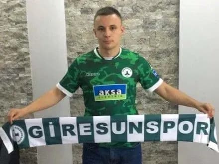 Полузащитник Д.Коркишко продолжит выступления в Турции