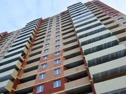 Учасник АТО випав з 9 поверху столичної багатоповерхівки