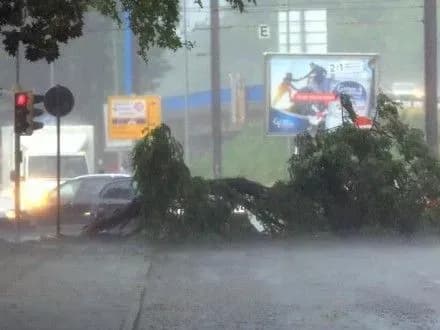 Північні райони Німеччини постраждали від урагану