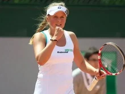 К.Козлова з розгромної перемоги стартувала на Вімблдоні