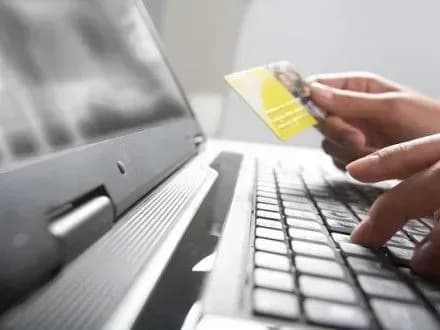 Нацбанк продовжив роботу системи електронних платежів до 20 год.