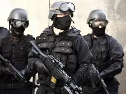 Суди арештували майже 888,5 млн грн власності екс-податківців