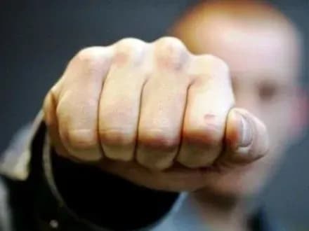 Поліція Києва затримала чоловіка, який із спільником до смерті побив людину