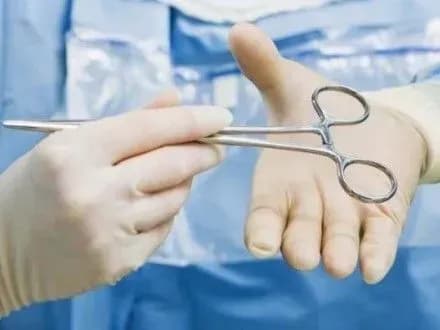 Поліція на Закарпатті розслідує факт смерті молодої породіллі