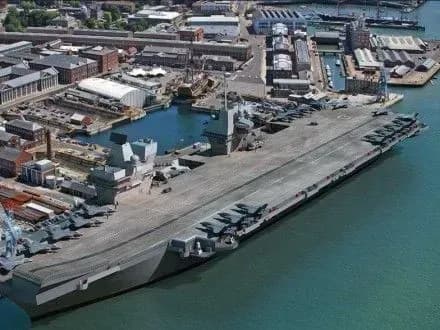 Минобороны РФ о британском авианосец: удобная цель