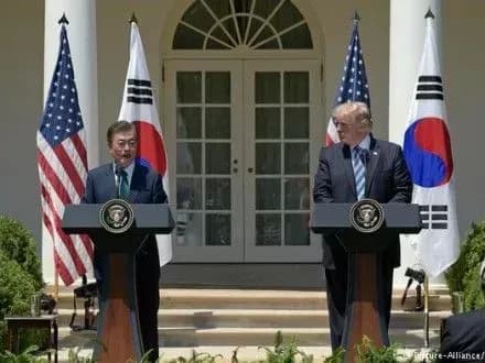 Д.Трамп заявил о необходимости "решительного ответа" КНДР