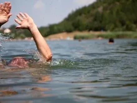 В Миколаєві потонув чоловік, а його 6-річний онук пропав без вісті