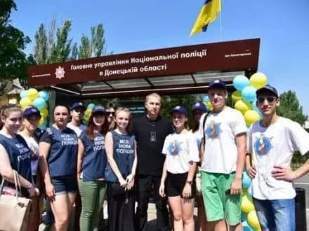 Перша поліцейська смарт-зупинка з’явилася на Донеччині