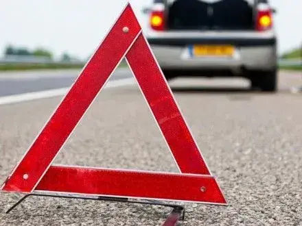 У Вінниці мікроавтобус збив двох неповнолітніх на пішохідному переході