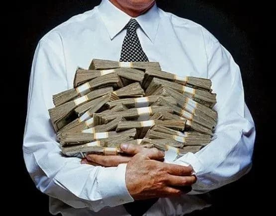 Екс-меру Миколаєва повідомили про підозру у розкраданні 2,5 млн доларів США