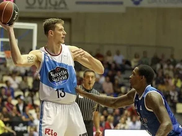 Мадридський Реал зацікавився центровим збірної України Пустовим