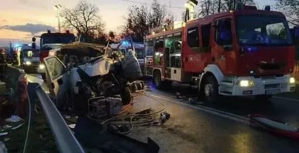 У Польщі розслідують обставини смертельного ДТП за участю українців - МЗС