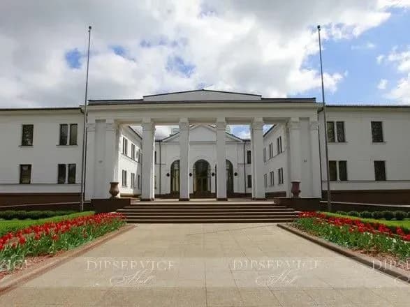 Контактна група щодо Донбасу розпочала засідання у Мінську