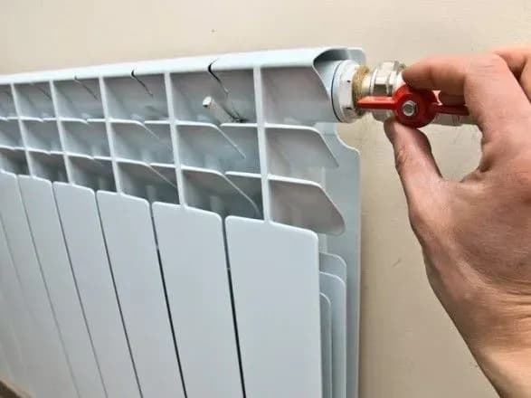 Зубко нагадав головам ОДА про кримінальну відповідальність за невчасну подачу опалення