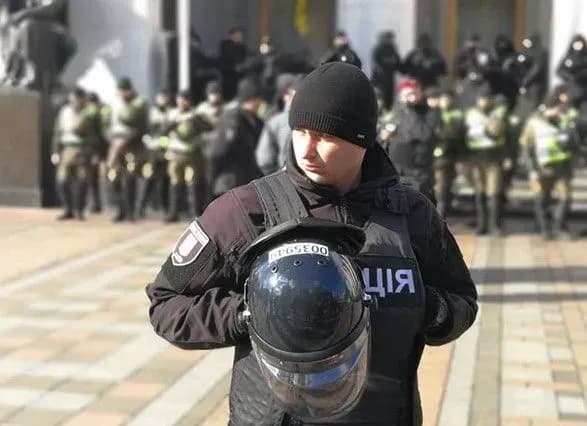 Порядок під Радою охоронятимуть у звичайному режимі - поліція