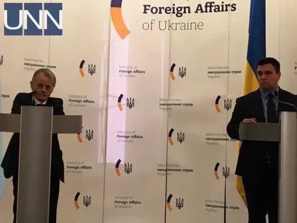 До Криму завезли близько півмільйона росіян і "ватників" - Джемілєв