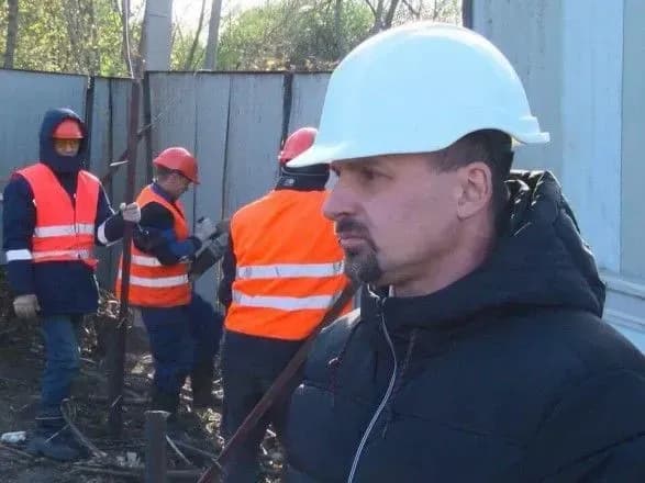 Компанія, яка встановила паркан на території військового аеродрому, почала демонтаж огорожі