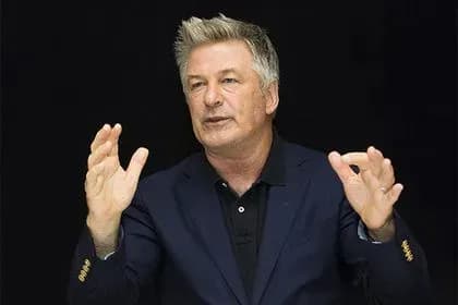 Алек Болдуїн вибачився за свою поведінку з жінками