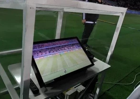 Футбол: відеоповтори вперше використають у Британії
