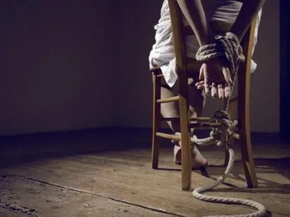 Правоохоронці затримали викрадачів, які вимагали за звільнення жінки 100 тисяч доларів