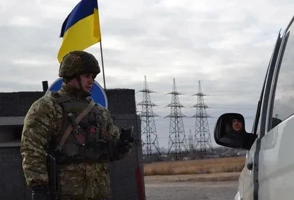 Лінію розмежування в зоні АТО за добу перетнули 32,7 тисячі осіб