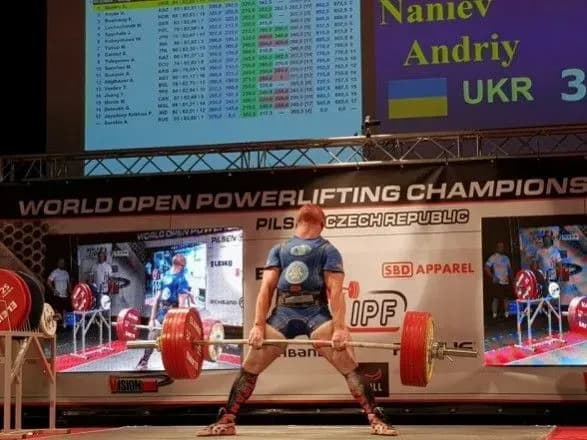 Українець Наньєв став чемпіоном світу з пауерліфтингу