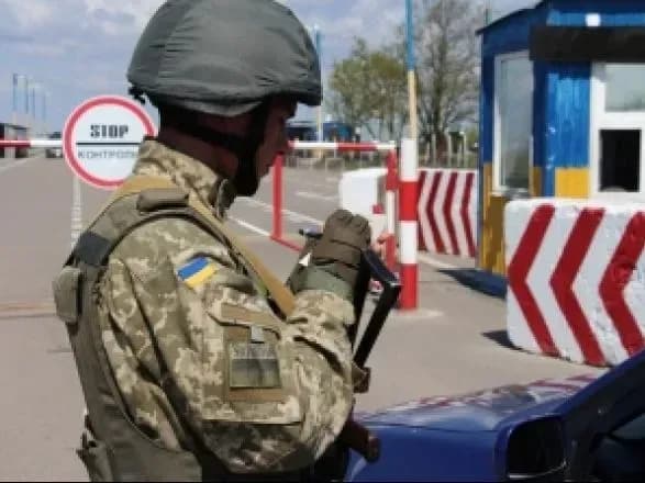 Більше 40 тис. осіб перетнули за добу лінію розмежування в АТО