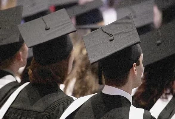 Виші будуть змушені підтверджувати статус національного