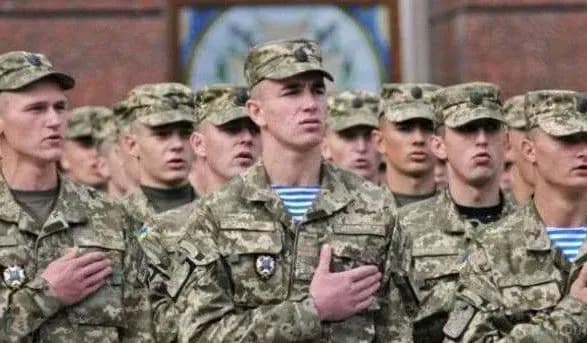 Цієї осені на строкову службу призвуть понад 12 тис. новобранців