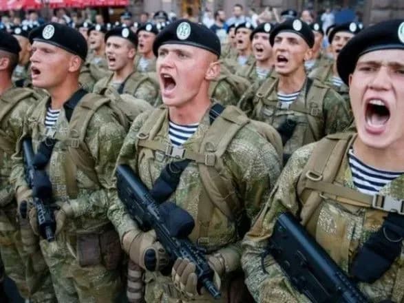 Призваним офіцерам запасу дозволили укладати контракт із ЗСУ після шести місяців служби