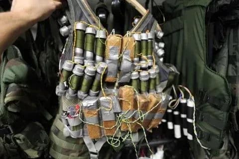 Внаслідок атаки терористів-смертників в Багдаді загинули 17 людей