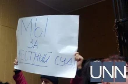 Суд у справі директора "Вікторії" оголосив перерву через необґрунтованість доказів