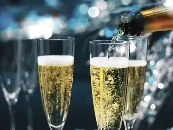 Що буде з ціною на міцні напої напередодні новорічних свят?