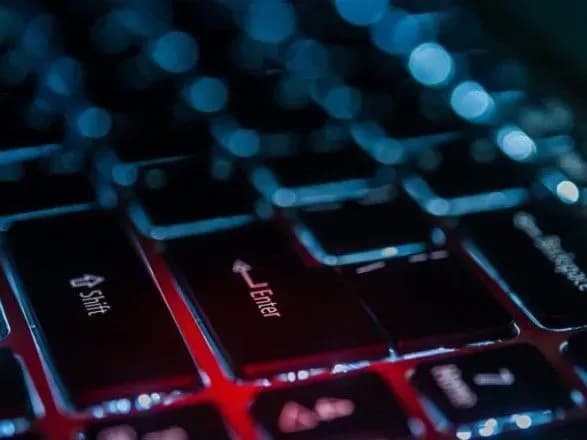 SWIFT попередила банки про підвищення загрози кібер-пограбувань