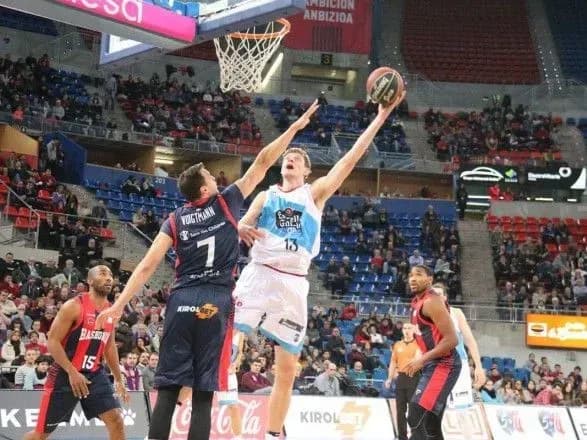 Пустовий став найрезультативнішим гравцем Обрадойро в матчі чемпіонату Іспанії