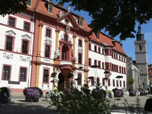 У німецьку урядову будівлю принесли пакунок з ручною гранатою