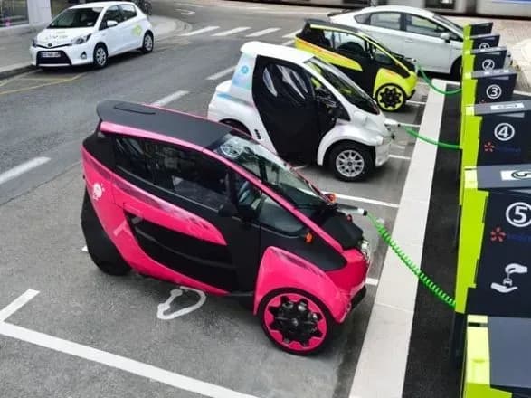 Верховна Рада скасувала ПДВ та акциз на електромобілі