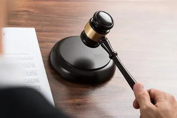 Прокуратура передала в суд більше 100 справ щодо екс-посадовців з Криму