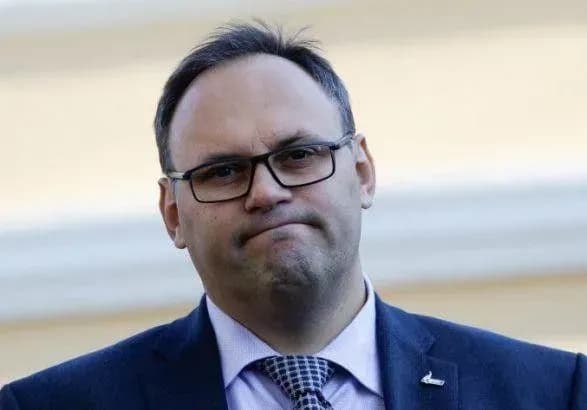 Суд вернул Каськиву загранпаспорт