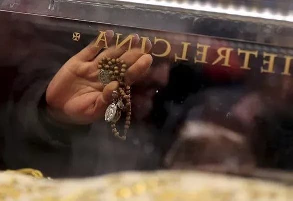 Ватикан заборонив продаж мощей святих