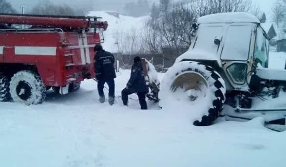 Зі світлом та без заторів: Гройсман доручив терміново подолати наслідки негоди