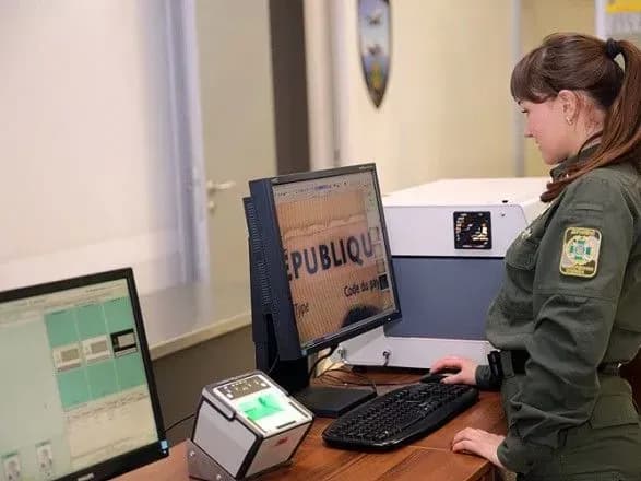 Нова система фіксації біометричних даних рахуватиме термін перебування особи в Україні