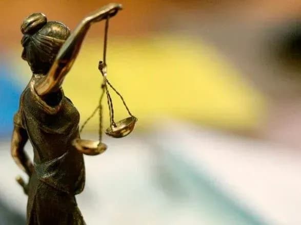 Порошенко підписав укази про ліквідацію та створення місцевих судів